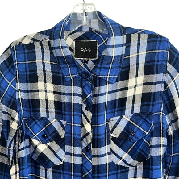 Rails Hunter Blue Plaid Button Down Flannel Blouse Size X-Small - Picture 2 of 8